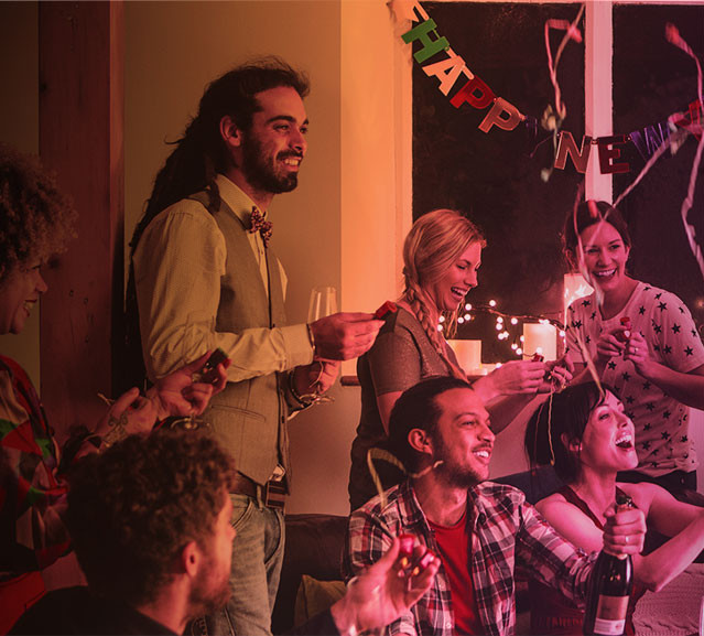 TP-Link Tapo L535E - White and Colored Light - E27 product in use