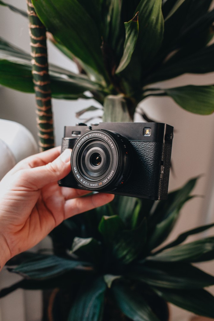 Fujifilm X-E5 Schwarz + 23mm f/2.8 produkt in gebrauch