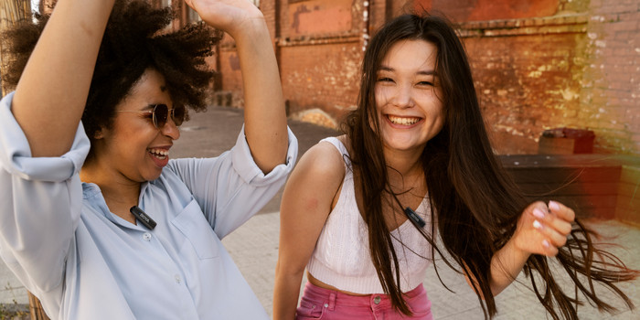 BOYA BOYALINK 2 product in use