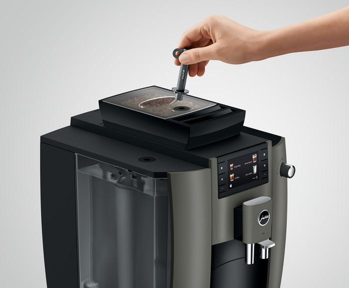 JURA W4 Dark Inox (EB) detail