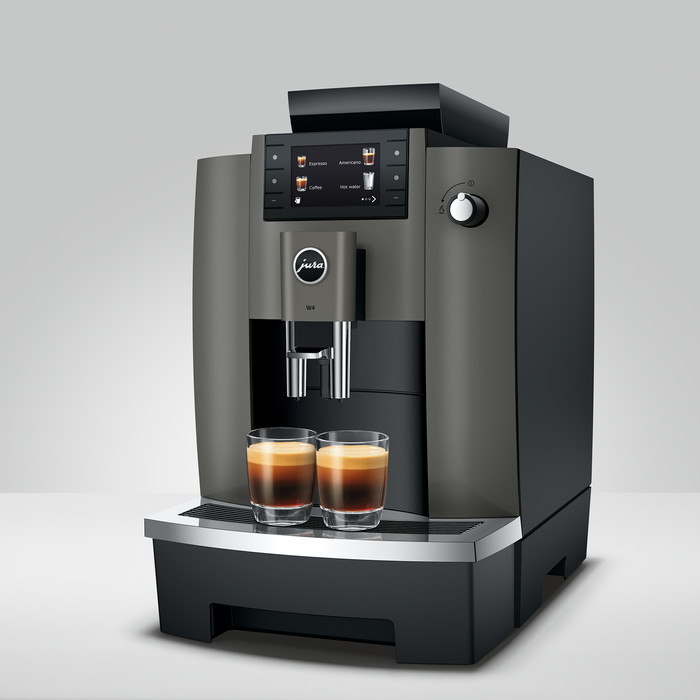 JURA W4 Dark Inox (EB) produkt in gebrauch