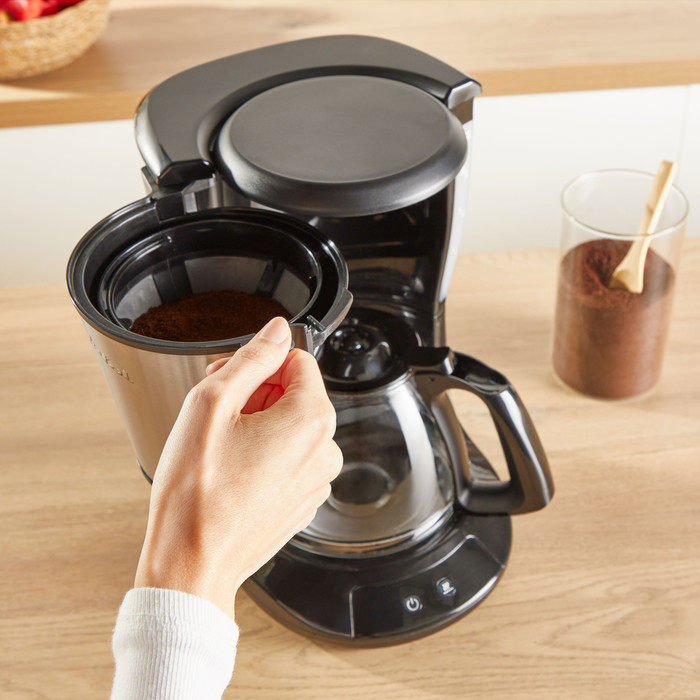 Tefal Subito CM5S1D product in use