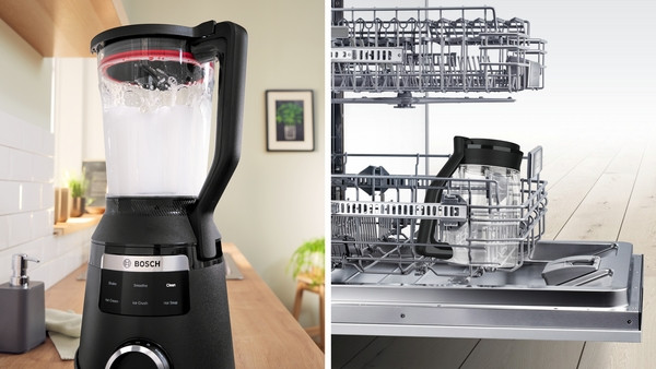 Bosch VitaPower Series 6 MMB6652B product in use