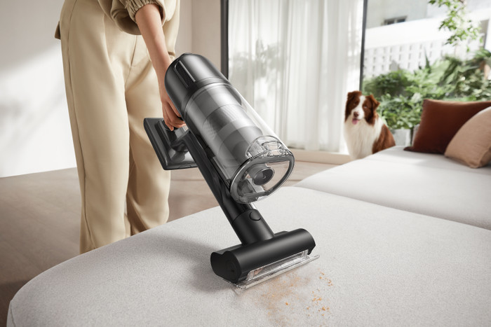 Dreame Z10 product in use