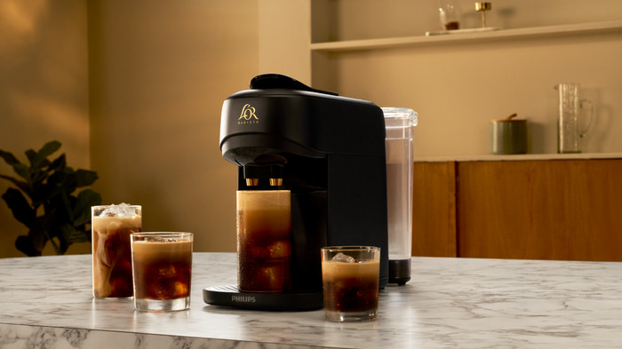 Philips L'OR BARISTA Absolu LM9512/60 product in use
