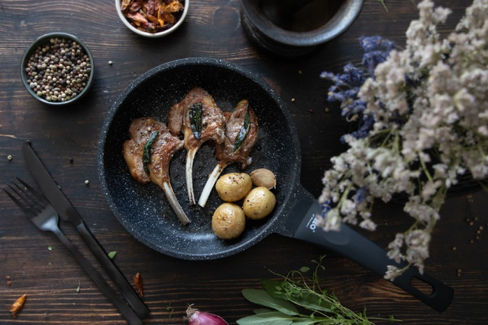 ELO Siloncast Bratpfanne 32 cm produkt in gebrauch