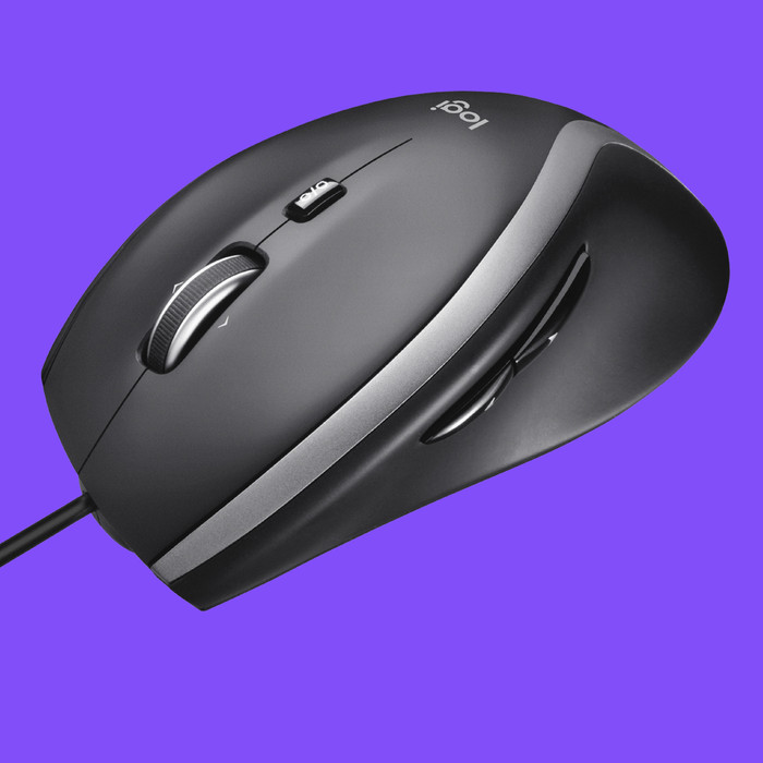 Logitech M500s Advanced Wired Mouse product in use