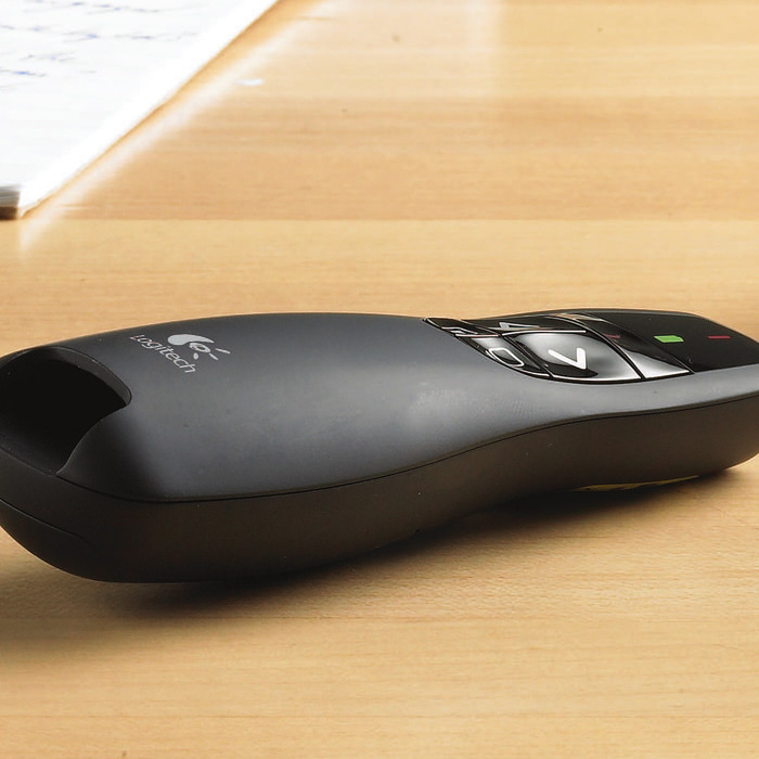 Logitech R400 Kabelloser Presenter produkt in gebrauch