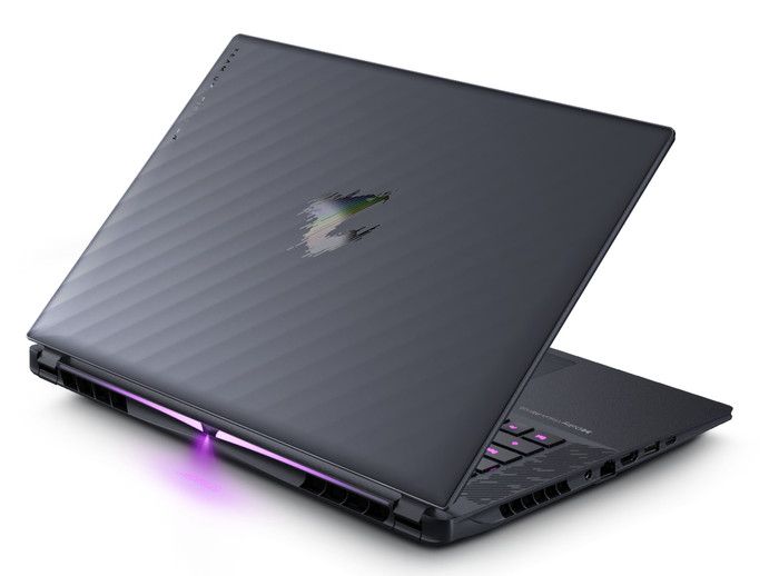 AORUS ELITE 16 BWHC3DEC65SP - 16'' - Intel Core Ultra 9 - 32GB RAM/2TB SSD - RTX 5070 rückseite