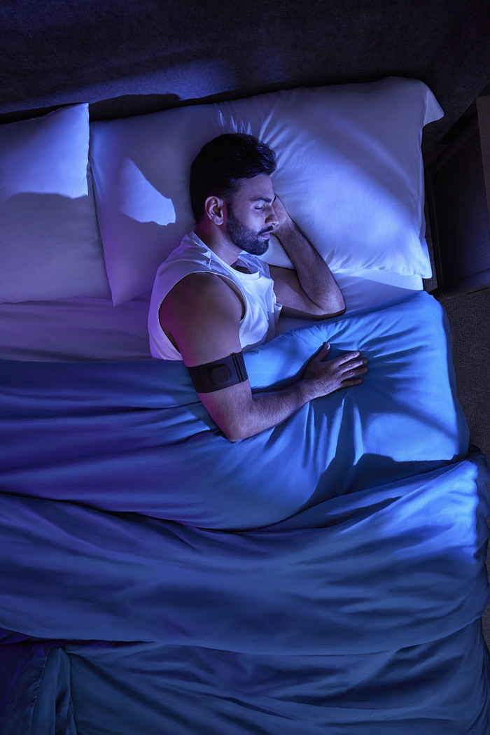 Garmin Index Sleep Monitor S/M produkt in gebrauch