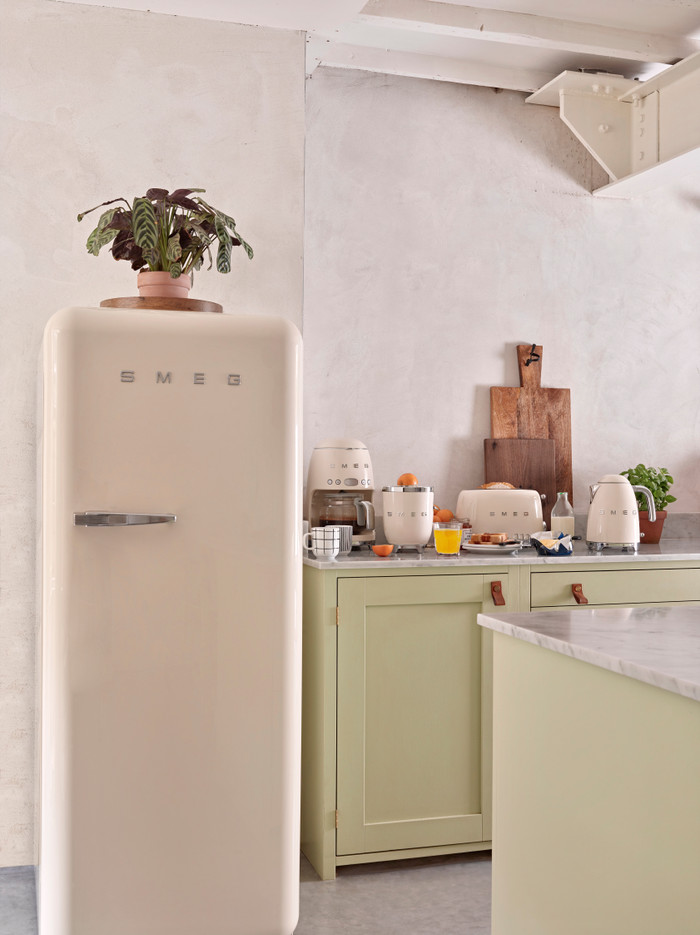 SMEG FAB28RCR6 produkt in gebrauch