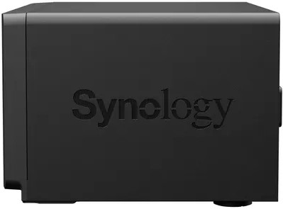 Synology DS1825+ right side