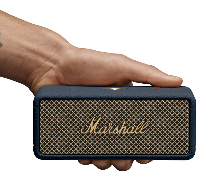 Marshall Emberton III Lautsprecher BT Midnight Blue produkt in gebrauch