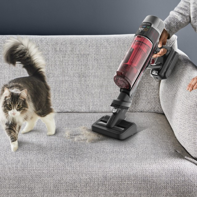 Rowenta X-Force Flex 9.60 RH2099 product in use