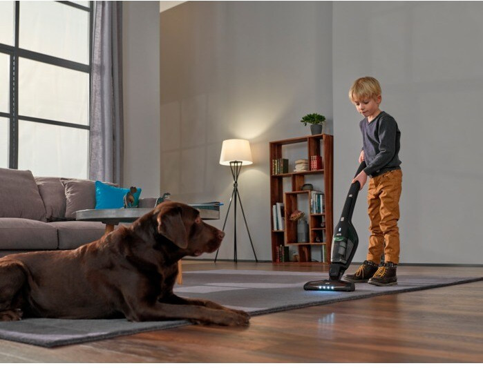 AEG CX7-2-45MÖ product in use