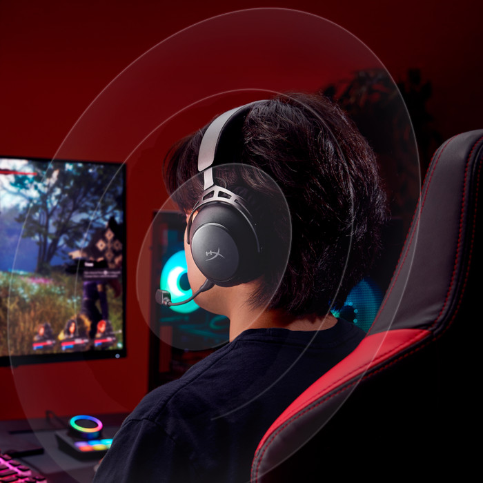 HyperX Cloud Alpha 2 Wireless Black product in use
