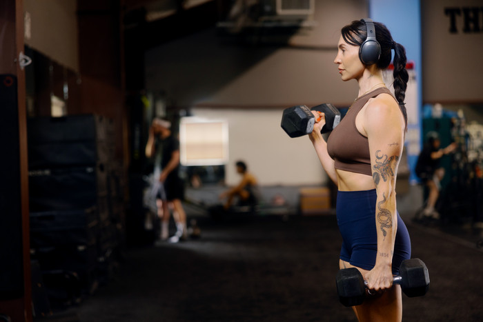 Skullcandy Crusher Active Dunkelgrau produkt in gebrauch