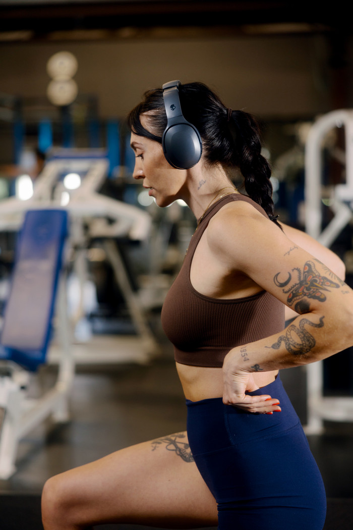 Skullcandy Crusher Active Dunkelgrau produkt in gebrauch