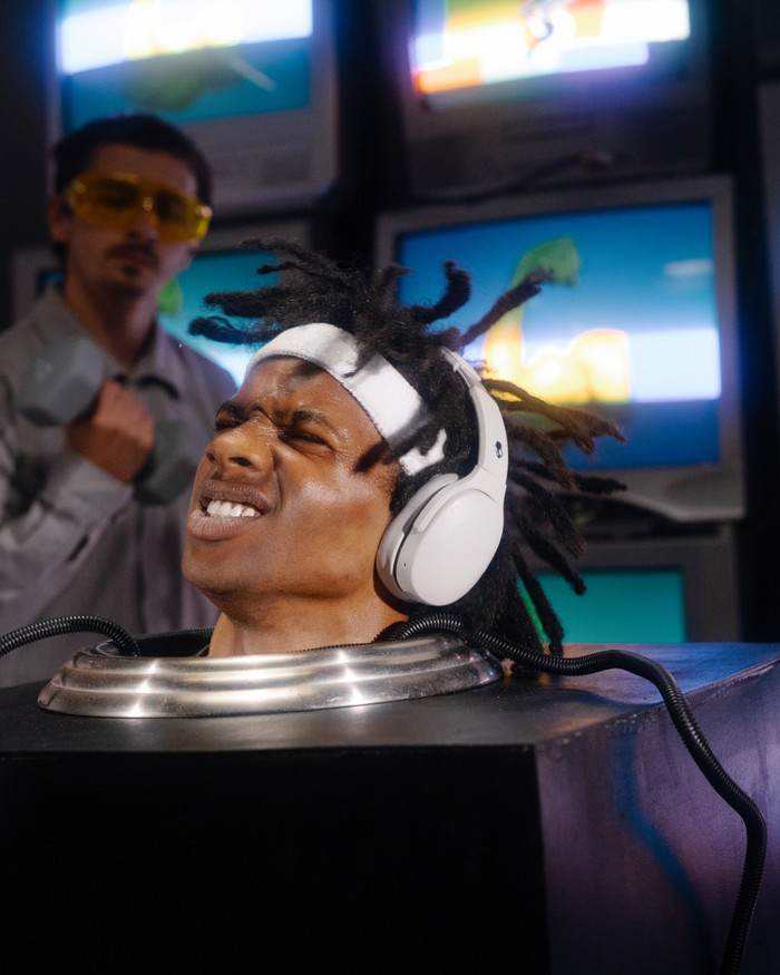 Skullcandy Crusher Active Hellgrau produkt in gebrauch