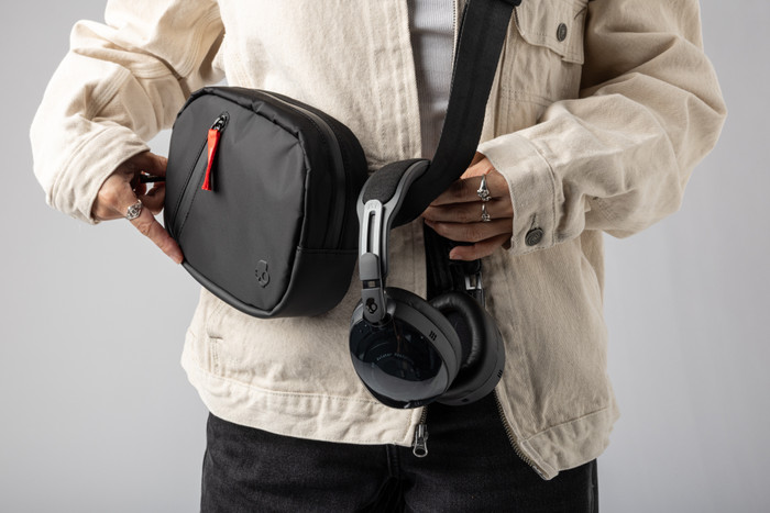 Skullcandy Aviator 900 ANC Schwarz produkt in gebrauch