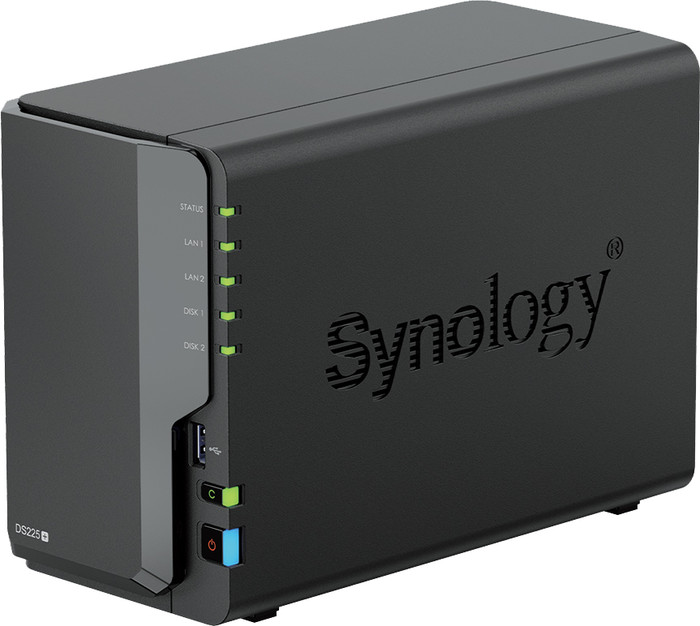 Synology DS225+ + Seagate IronWolf 8TB linke seite