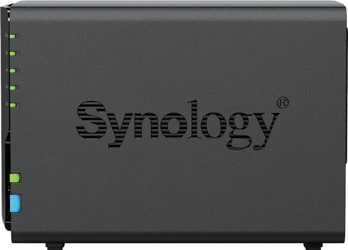 Synology DS225+ + Seagate IronWolf 8TB linke seite