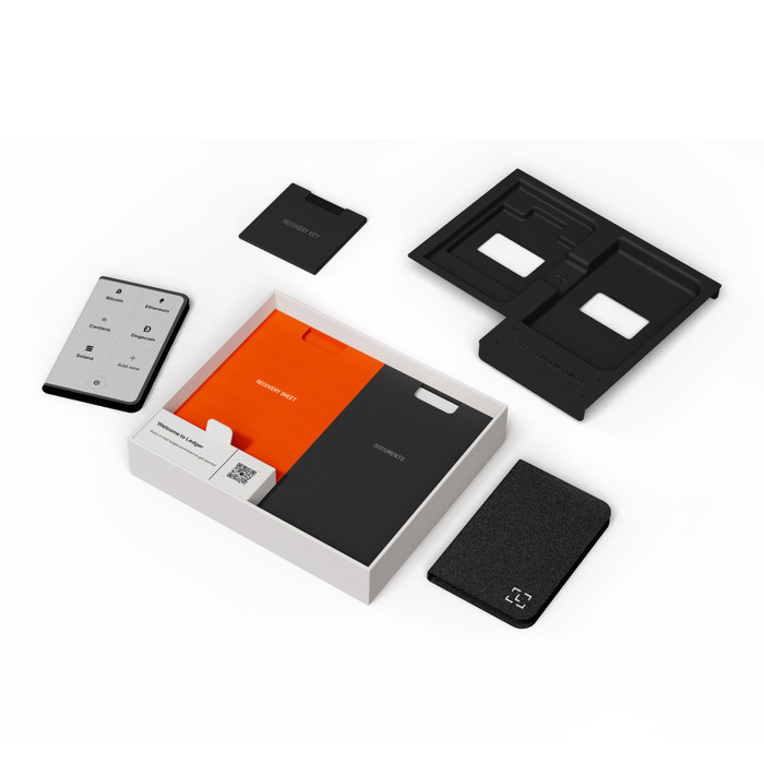 Ledger Stax including Recovery Key accessory
