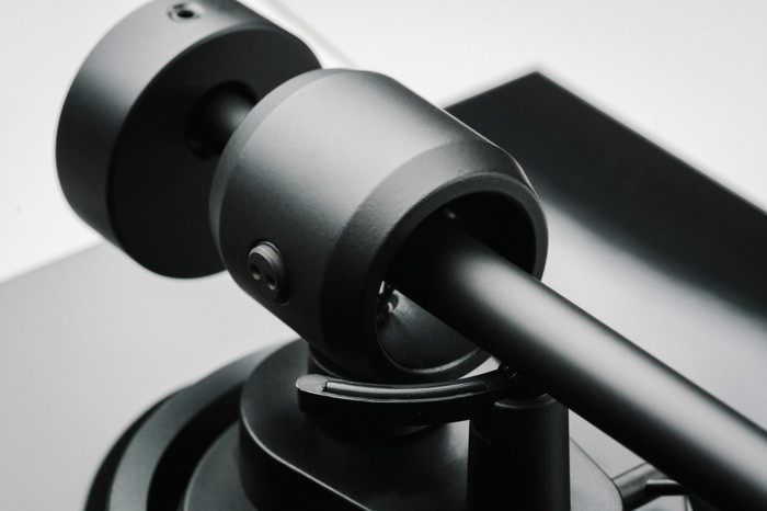 Pro-Ject E1.2 Black product in use