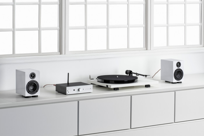 Pro-Ject Stereo Set E Phono Weiß produkt in gebrauch
