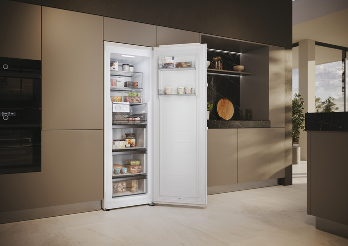 Haier H4F272WCH1 product in use