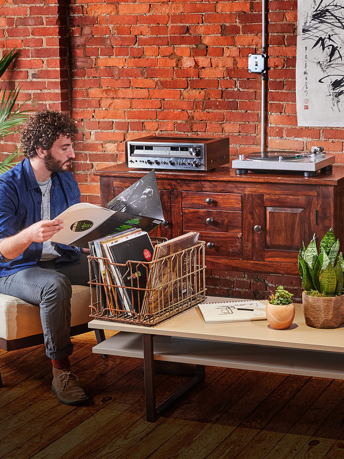 Audio-Technica AT-LP120XUSBHC + Audio-Technica ATH-SP3X Schwarz produkt in gebrauch