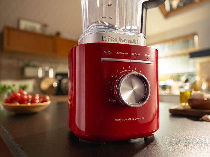 KitchenAid Pure Power 5KSB2073EER Empire Red product in use
