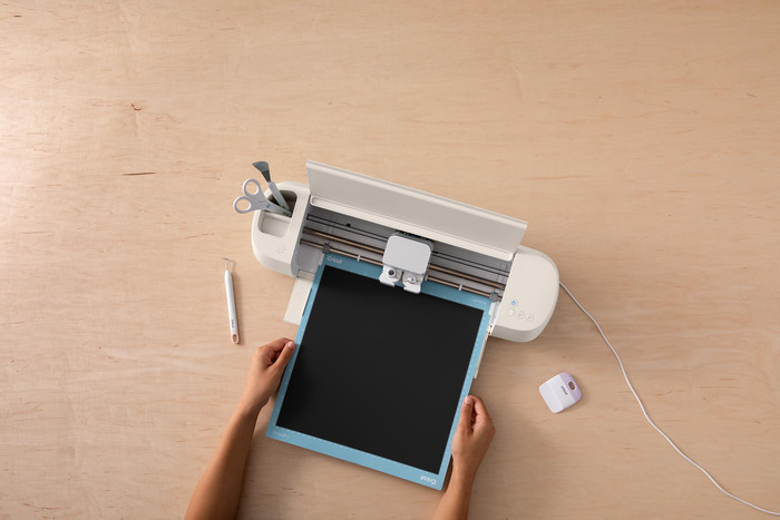 Cricut Explore/Maker LightGrip Mat 30x30cm product in use