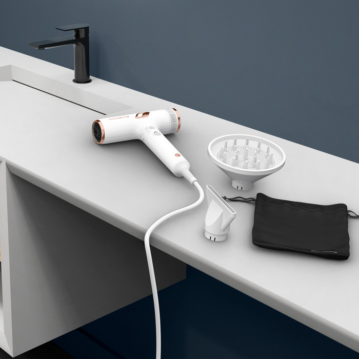 Rowenta Nano HY8140F0 product in use