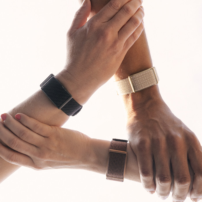 Polar Loop Black product in use