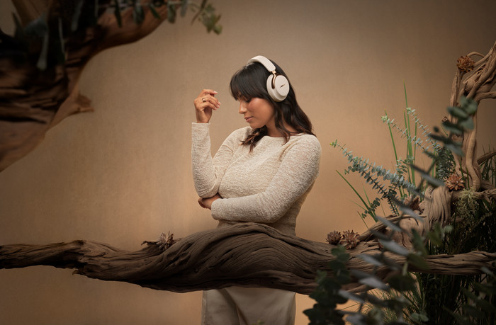 Bose QuietComfort Ultra Headphones (2. Gen) Creme produkt in gebrauch