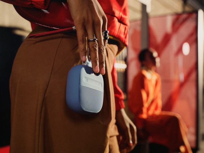 Bose SoundLink Micro 2 Blau produkt in gebrauch