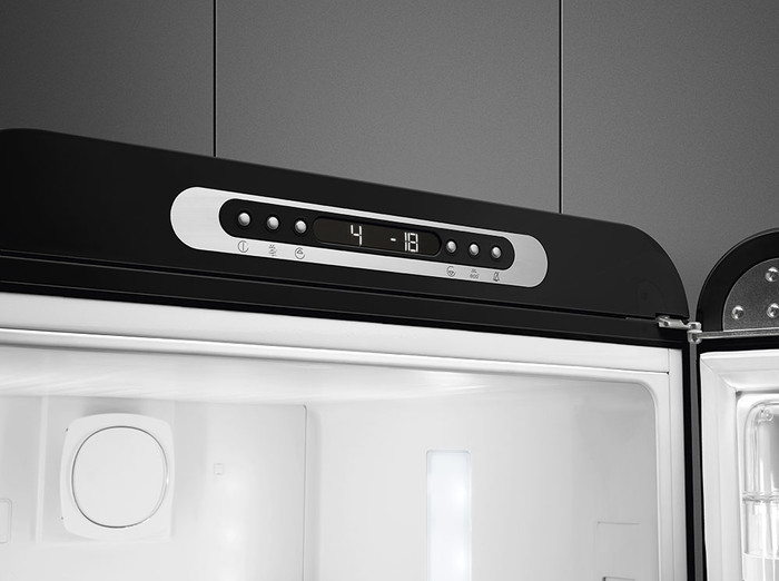 SMEG FAB32RBL6 detail