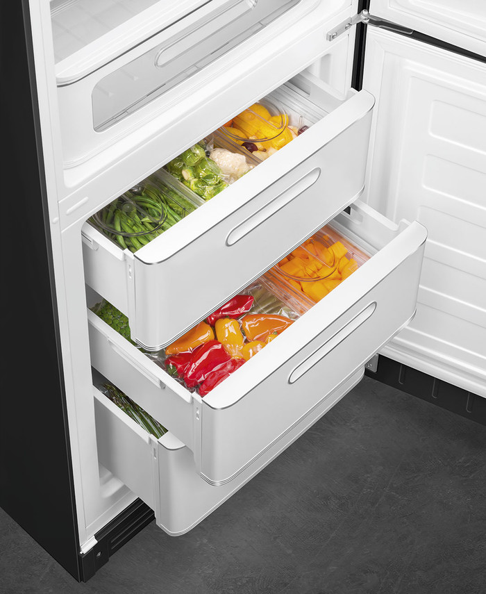 SMEG FAB32RBL6 detail