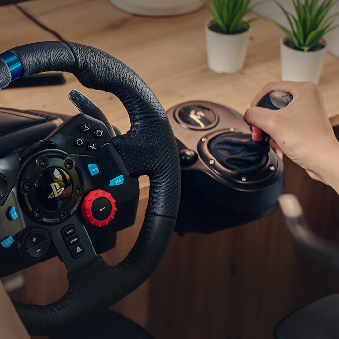 Logitech G29 SE PlayStation und PC + Driving Force Shifter produkt in gebrauch