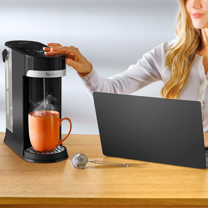 Tefal Instant Hot Water BR3508 product in use