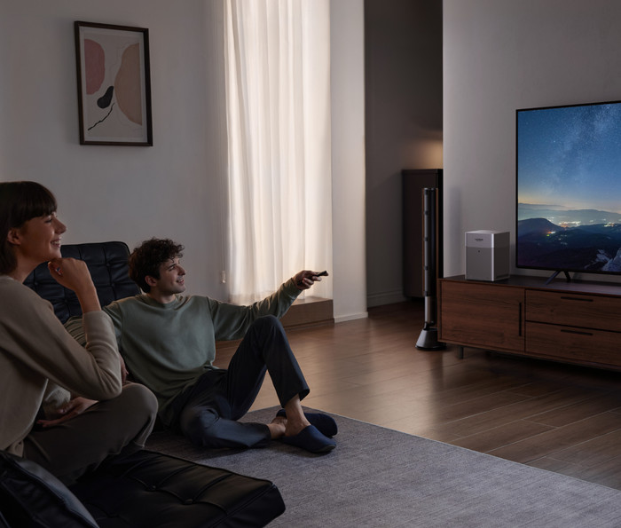 UGREEN NASync DH4300 Plus product in use