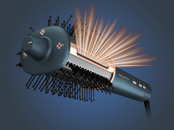 Rowenta Air Brush 3D UB9720E0 product in use