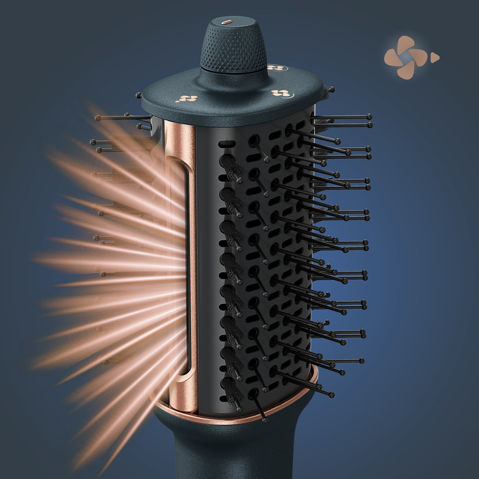 Rowenta Air Brush 3D UB9720E0 product in use