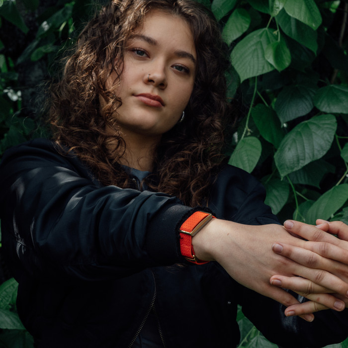 Polar Loop Armband Orange S/M/L produkt in gebrauch