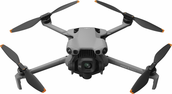 DJI Mini 5 Pro Fly More Combo + Smart Controller vorne