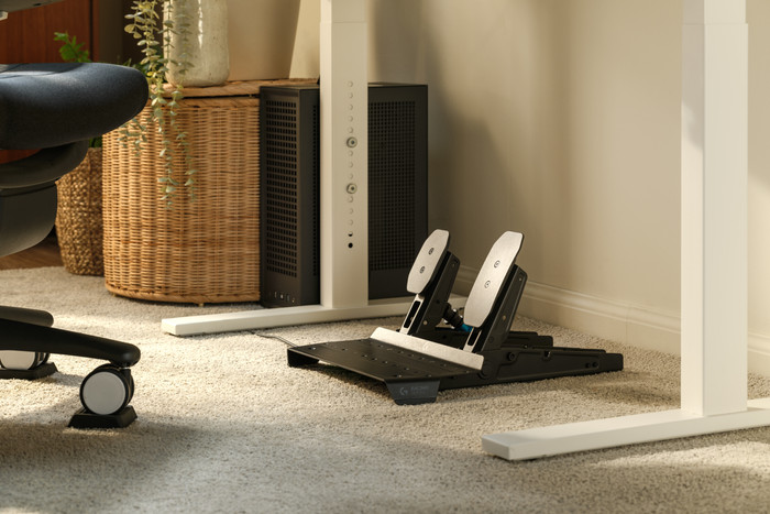 Logitech G RS50 System PlayStation und PC + RS Pedale produkt in gebrauch