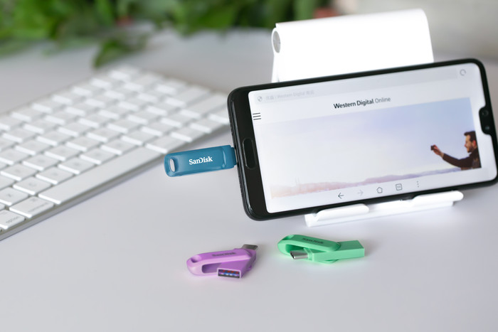 SanDisk Ultra Dual Drive USB-C 1TB Navagio Bay produkt in gebrauch