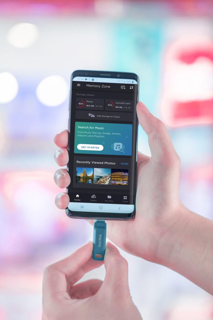SanDisk Ultra Dual Drive USB-C 1TB Navagio Bay produkt in gebrauch
