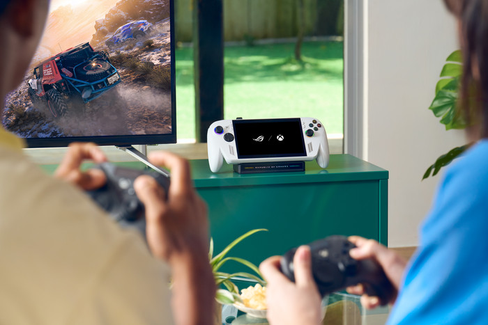 ASUS ROG Xbox Ally 512GB product in use